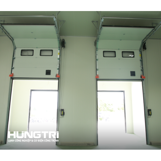 CỬA SECTIONAL DOOR TRƯỢT CONG