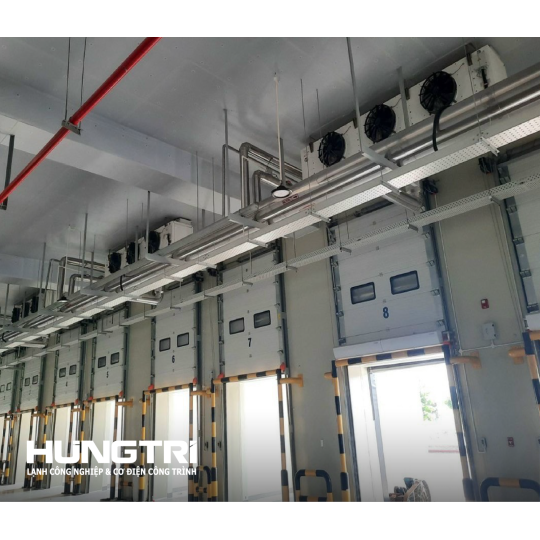 CỬA SECTIONAL DOOR TRƯỢT THẲNG